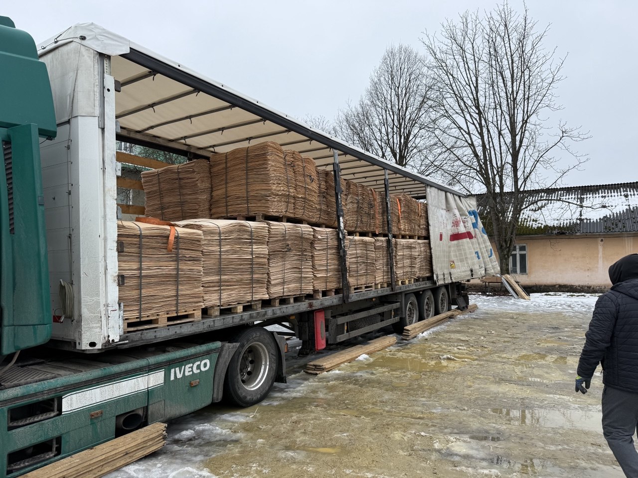 A photograph showing us shipping our products to a customer.